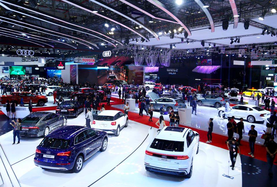 Triển lãm “Vietnam Motor Show 2022” diễn ra tại Trung tâm Hội chợ và Triển lãm Sài Gòn – SECC